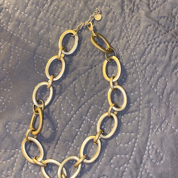 8 Different Necklaces - Picture 2 of 9